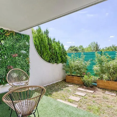 Leclat Verdoyant De - Jardin *
